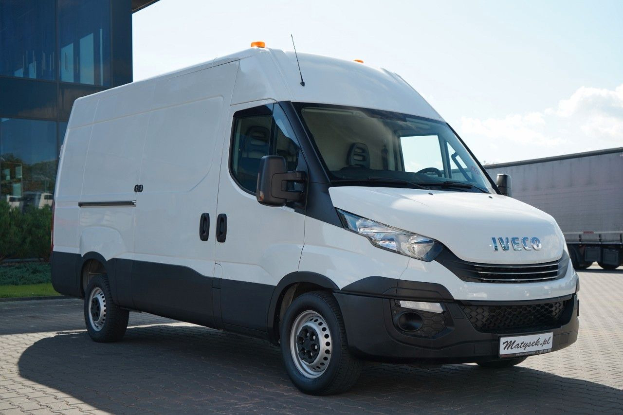 Iveco DAILY 35-140 / BLASZAK / ZABUDOWA WARSZTATOWA / - Xe van chở hàng: hình 4 Iveco DAILY 35-140 / BLASZAK / ZABUDOWA WARSZTATOWA / - Xe van chở hàng: hình 4
