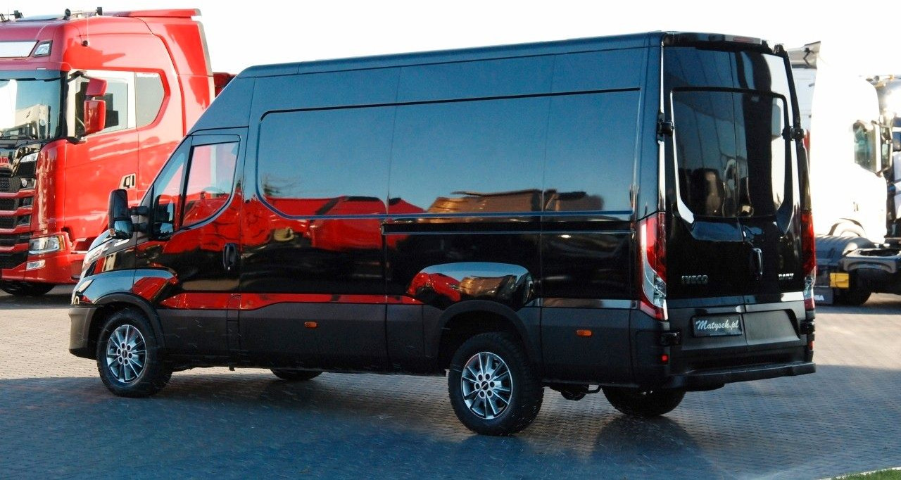 Iveco DAILY 35-180 / BLASZAK / 2022 ROK / HI-MATIC / - Xe van chở hàng: hình 3 Iveco DAILY 35-180 / BLASZAK / 2022 ROK / HI-MATIC / - Xe van chở hàng: hình 3
