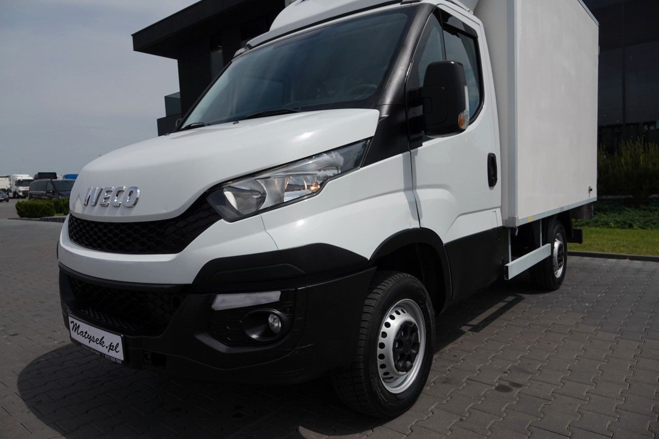 Iveco DAILY / CHŁODNIA / AGREGAT CARIER -XARIOS 200 / - Xe van đông lạnh: hình 4 Iveco DAILY / CHŁODNIA / AGREGAT CARIER -XARIOS 200 / - Xe van đông lạnh: hình 4
