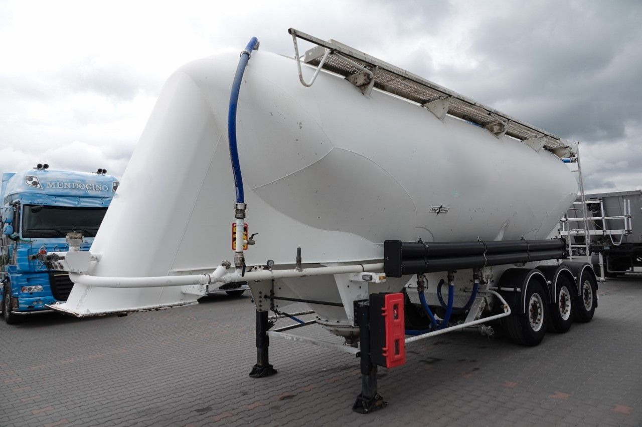 Spitzer CEMENTONACZEPA / 37 000 L / SILOS / 3 KOMORY - Sơ mi rơ moóc bồn silo: hình 3 Spitzer CEMENTONACZEPA / 37 000 L / SILOS / 3 KOMORY - Sơ mi rơ moóc bồn silo: hình 3