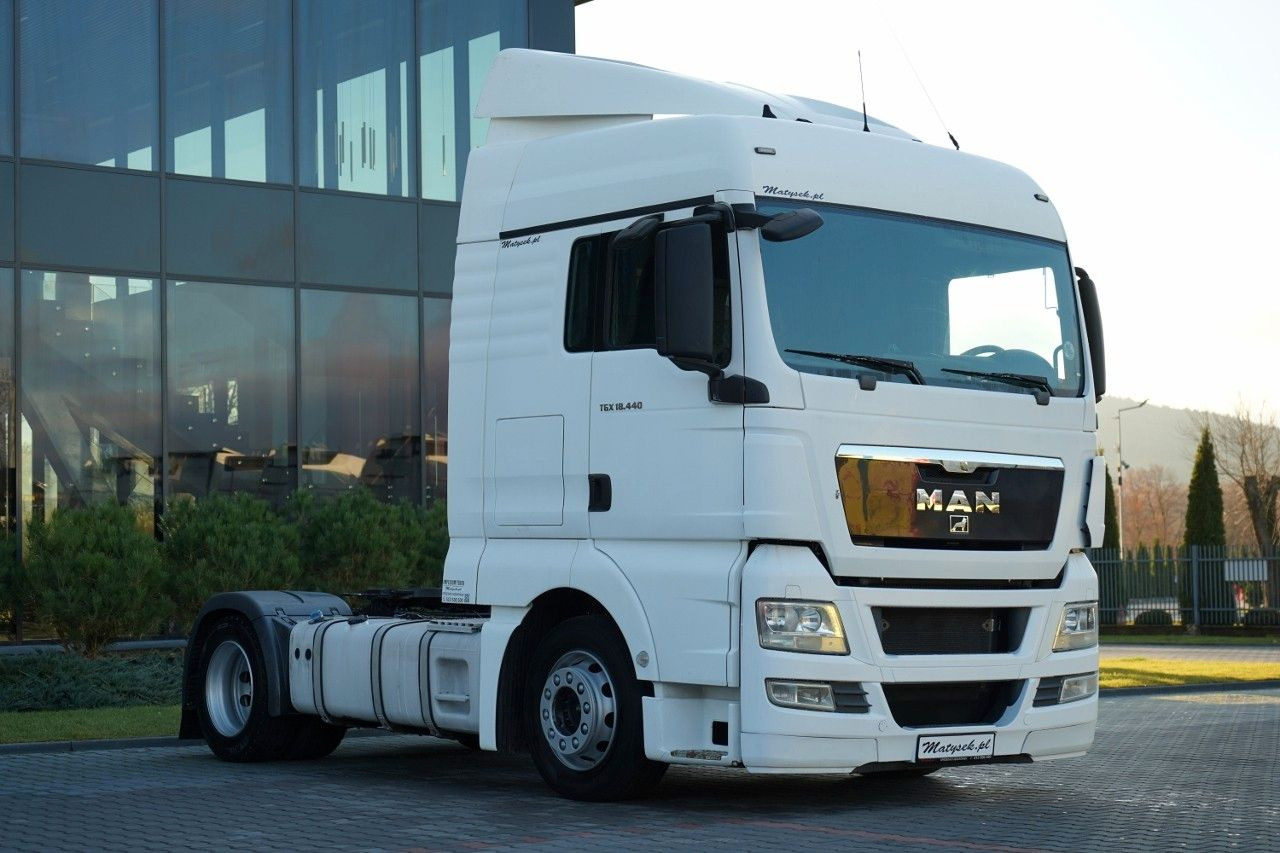 MAN TGX 18.440 / XLX / MEGA / MANUAL / LOW DECK - Xe đầu kéo: hình 1 MAN TGX 18.440 / XLX / MEGA / MANUAL / LOW DECK - Xe đầu kéo: hình 1
