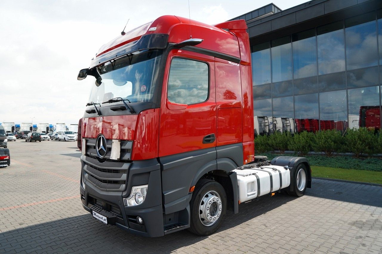 Mercedes-Benz ACTROS 1845 / LOW DECK / MEGA / BIG SPACE / PO K - Xe đầu kéo: hình 2 Mercedes-Benz ACTROS 1845 / LOW DECK / MEGA / BIG SPACE / PO K - Xe đầu kéo: hình 2