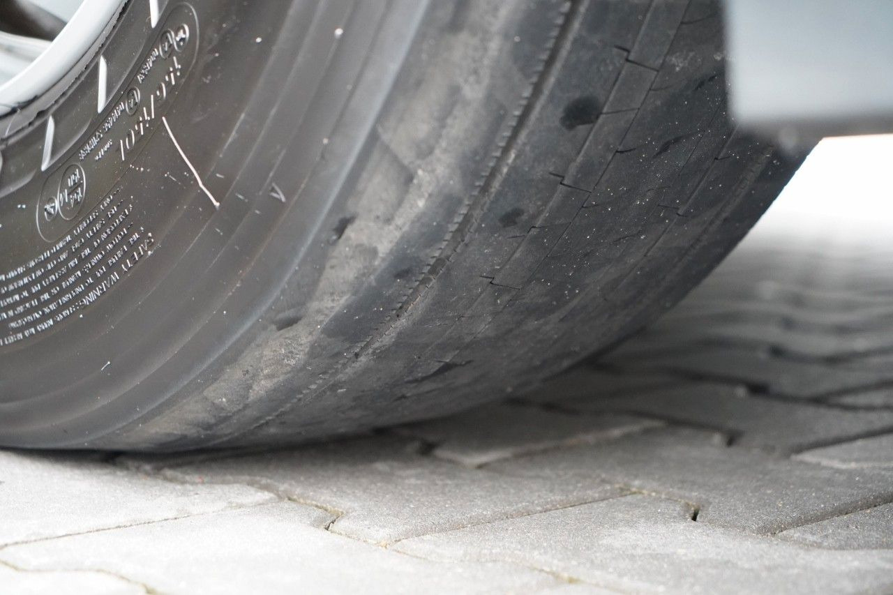 Xe đầu kéo Volvo FH 500 / 2025 ROK / 88 TYS KM / XXL / I-SHIFT: hình 19 Xe đầu kéo Volvo FH 500 / 2025 ROK / 88 TYS KM / XXL / I-SHIFT: hình 19