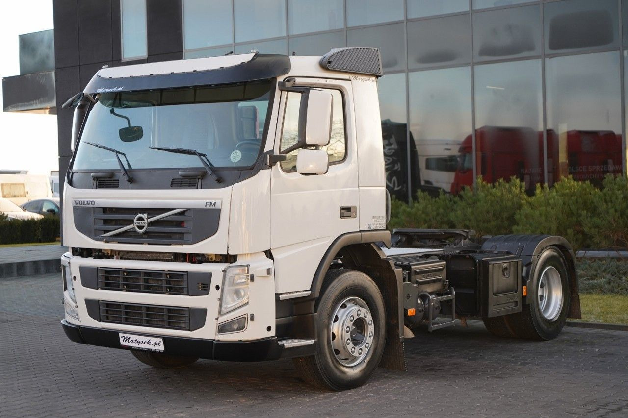 Volvo FM 380 / PEŁNY ADR / KABINA DZIENNA / I-SHIFT - Xe đầu kéo: hình 2 Volvo FM 380 / PEŁNY ADR / KABINA DZIENNA / I-SHIFT - Xe đầu kéo: hình 2