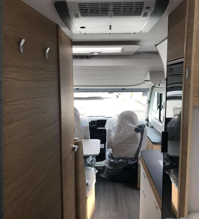 Adria Sonic 600SL - Xe cắm trại tích hợp: hình 5 Adria Sonic 600SL - Xe cắm trại tích hợp: hình 5