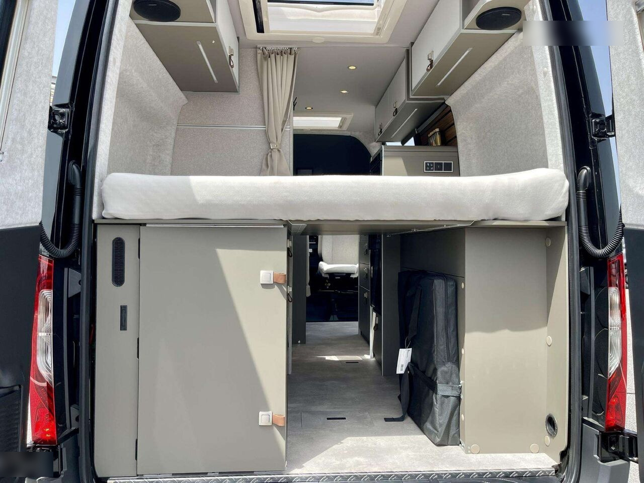 Hymer Grand Canyon S 4x4 - Xe van cắm trại: hình 4 Hymer Grand Canyon S 4x4 - Xe van cắm trại: hình 4