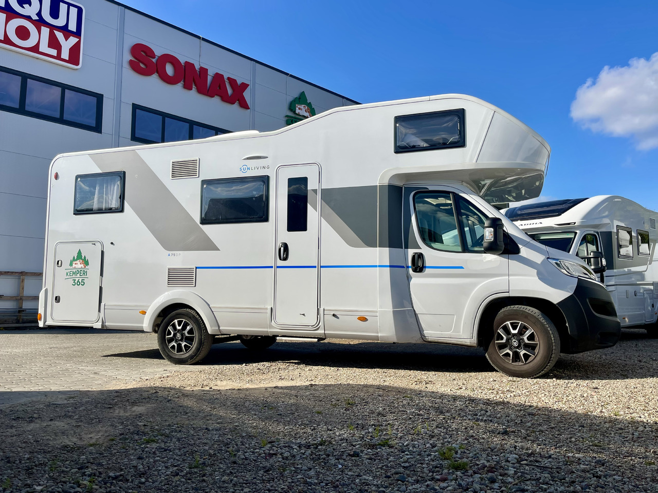 SUN LIVING A 75DP - Xe cắm trại alkoven: hình 2 SUN LIVING A 75DP - Xe cắm trại alkoven: hình 2