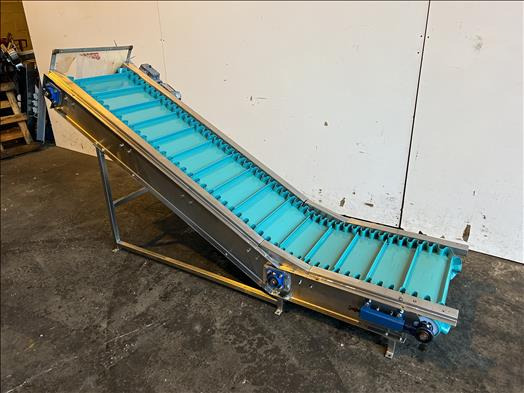 NNP Flighted elevator conveyor - Băng tải: hình 2 NNP Flighted elevator conveyor - Băng tải: hình 2
