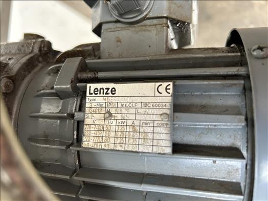 NNP Flighted elevator conveyor - Băng tải: hình 4 NNP Flighted elevator conveyor - Băng tải: hình 4
