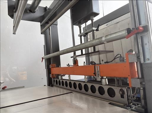 Wraps UK Easy700S Shrink sleeve wrapper - Máy đóng gói: hình 5 Wraps UK Easy700S Shrink sleeve wrapper - Máy đóng gói: hình 5