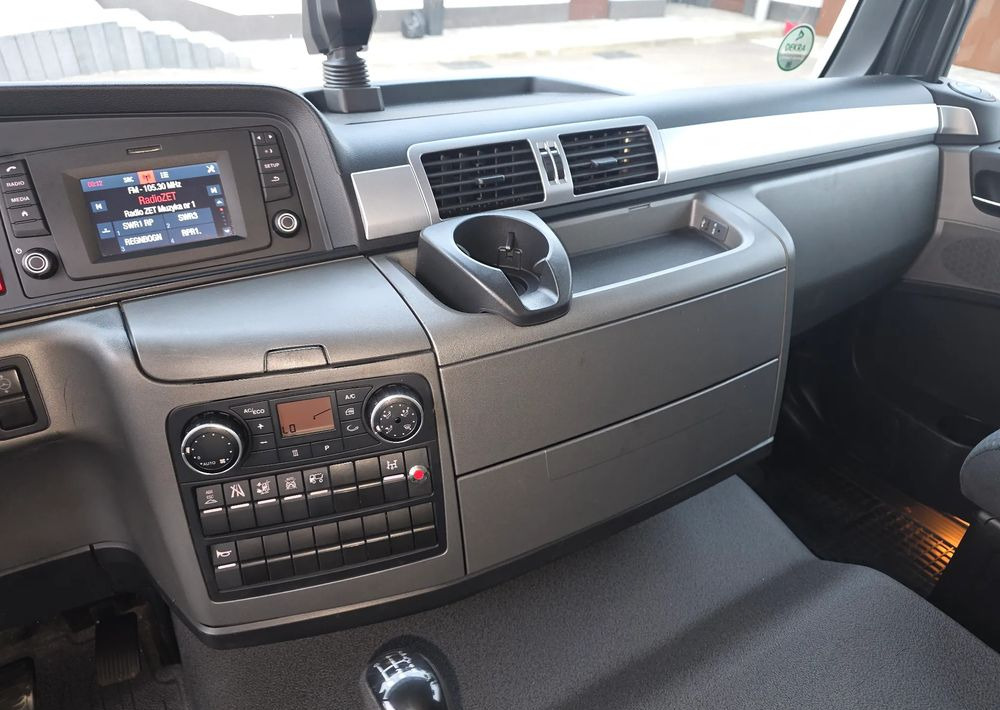 MAN TGM 12.290 - Xe tải nâng móc: hình 5 MAN TGM 12.290 - Xe tải nâng móc: hình 5