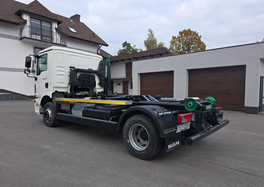 MAN TGM 12.290 - Xe tải nâng móc: hình 4 MAN TGM 12.290 - Xe tải nâng móc: hình 4