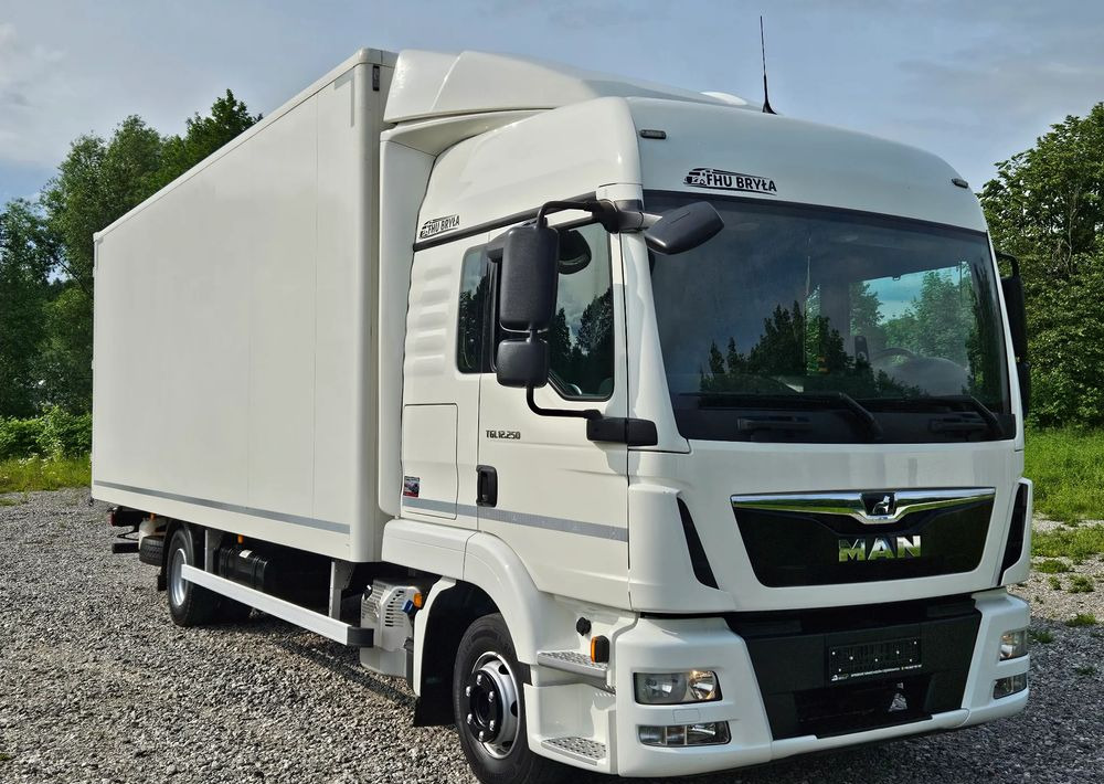 MAN TGL 12.250 / KONTENER / IZOTERMA / WINDA / 2019R / EURO 6 / PEŁEN SERWIS / 6 TON ŁADOWNOŚĆ / SPROWADZONY / ZADBANY / JAK NOWY / KSIĄŻKA SERWISOWA / E6 / 17 PALET - Xe tải hộp: hình 1 MAN TGL 12.250 / KONTENER / IZOTERMA / WINDA / 2019R / EURO 6 / PEŁEN SERWIS / 6 TON ŁADOWNOŚĆ / SPROWADZONY / ZADBANY / JAK NOWY / KSIĄŻKA SERWISOWA / E6 / 17 PALET - Xe tải hộp: hình 1