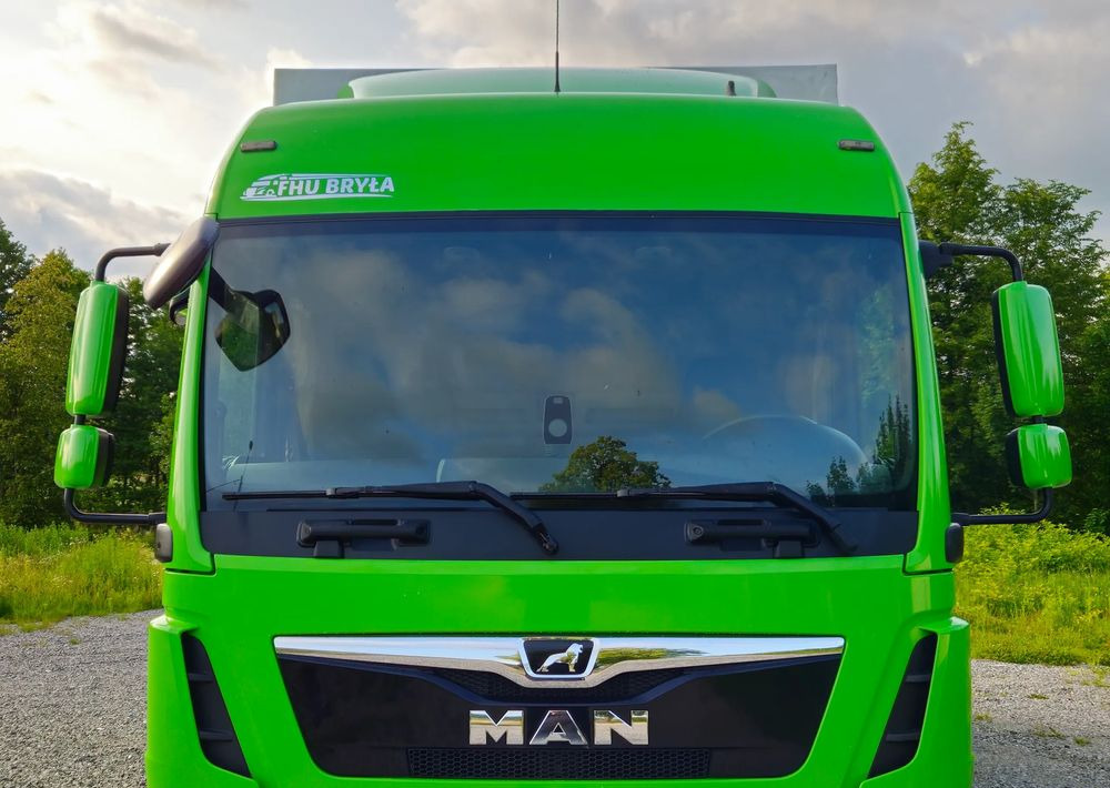 MAN TGL12.250/E6/20PALET/10.2018/SERWISOWANY/NISKI PRZEBIEG/WINDA/FIRANKA//JAK NOWY/SERWISOWANY - Xe tải thùng mui bạt: hình 4 MAN TGL12.250/E6/20PALET/10.2018/SERWISOWANY/NISKI PRZEBIEG/WINDA/FIRANKA//JAK NOWY/SERWISOWANY - Xe tải thùng mui bạt: hình 4