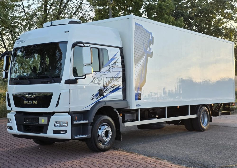 MAN TGM 15.290 / TGL / KONTENER / IZOTERMA / WINDA / KLIMA POSTOJOWA / 2019R / EURO 6 / PEŁEN SERWIS / 8200KG ŁADOWNOŚĆ / SPROWADZONY / ZADBANY / JAK NOWY / KSIĄŻKA SERWISOWA / E6 / 18 PALET - Xe tải hộp: hình 1 MAN TGM 15.290 / TGL / KONTENER / IZOTERMA / WINDA / KLIMA POSTOJOWA / 2019R / EURO 6 / PEŁEN SERWIS / 8200KG ŁADOWNOŚĆ / SPROWADZONY / ZADBANY / JAK NOWY / KSIĄŻKA SERWISOWA / E6 / 18 PALET - Xe tải hộp: hình 1