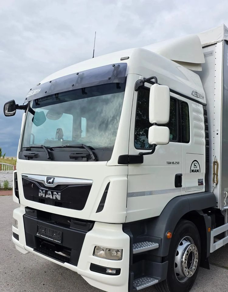 MAN TGM 18.290 / 18.250 /E6 / 22 PALETY / AUTOMAT / ZSUWANY DACH ORAZ BOKI / 9700 ŁADOWNOŚĆ / SERWISOWANY / NISKI PRZEBIEG / WINDA / FIRANKA / SPROWADZONY / 2019 / 335 TYŚ PRZEBIEG / PIERWSZY WŁAŚCIC - Xe tải thùng mui bạt: hình 5 MAN TGM 18.290 / 18.250 /E6 / 22 PALETY / AUTOMAT / ZSUWANY DACH ORAZ BOKI / 9700 ŁADOWNOŚĆ / SERWISOWANY / NISKI PRZEBIEG / WINDA / FIRANKA / SPROWADZONY / 2019 / 335 TYŚ PRZEBIEG / PIERWSZY WŁAŚCIC - Xe tải thùng mui bạt: hình 5