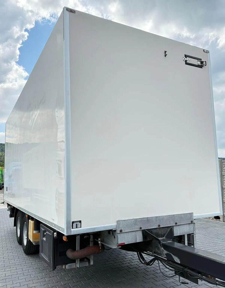 Schwarzmuller PRZYCZEPA CIĘŻAROWA/IZOTERMA/GÓRNY ZACZEP/WINDA/SPROWADZONA/ - Rơ moóc đông lạnh: hình 5 Schwarzmuller PRZYCZEPA CIĘŻAROWA/IZOTERMA/GÓRNY ZACZEP/WINDA/SPROWADZONA/ - Rơ moóc đông lạnh: hình 5