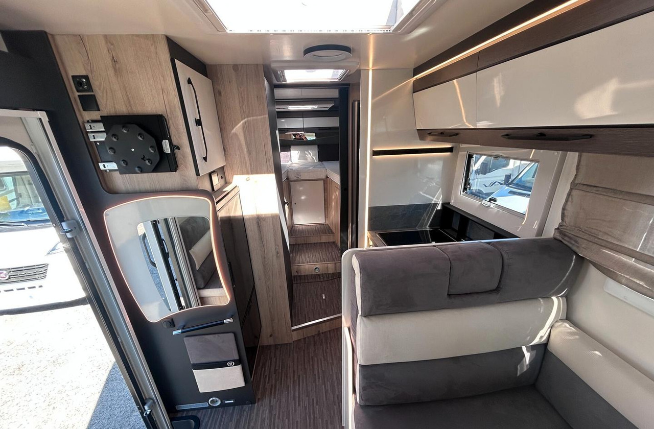 - Xe cắm trại: hình 4 - Xe cắm trại: hình 4