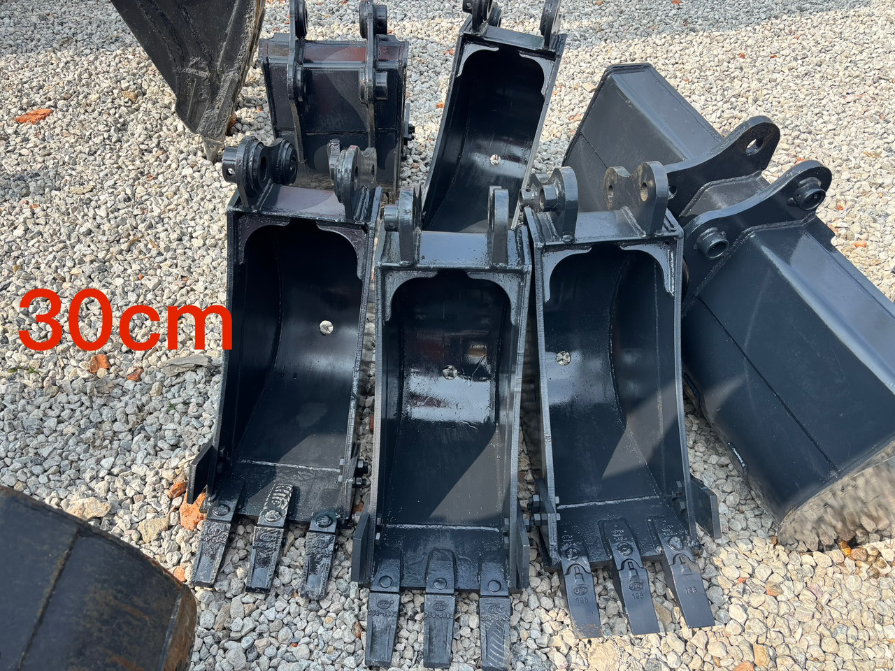 30cm bucket - Gầu máy xúc cho Máy xúc mini: hình 1 30cm bucket - Gầu máy xúc cho Máy xúc mini: hình 1