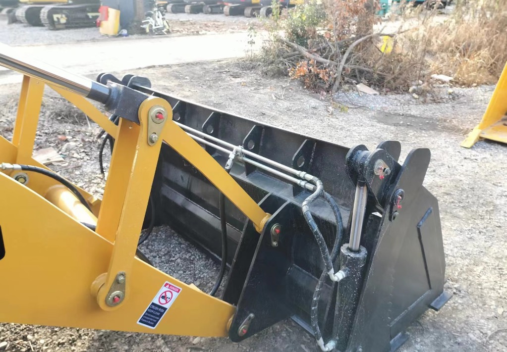 CAT 420 F Caterpillar 420F backhoe loader - Máy xúc trước múc sau: hình 5 CAT 420 F Caterpillar 420F backhoe loader - Máy xúc trước múc sau: hình 5