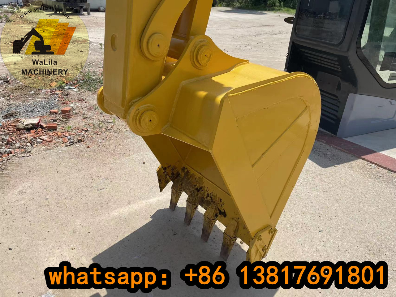 KOMATSU PC 70-8 - Máy xúc mini: hình 5 KOMATSU PC 70-8 - Máy xúc mini: hình 5