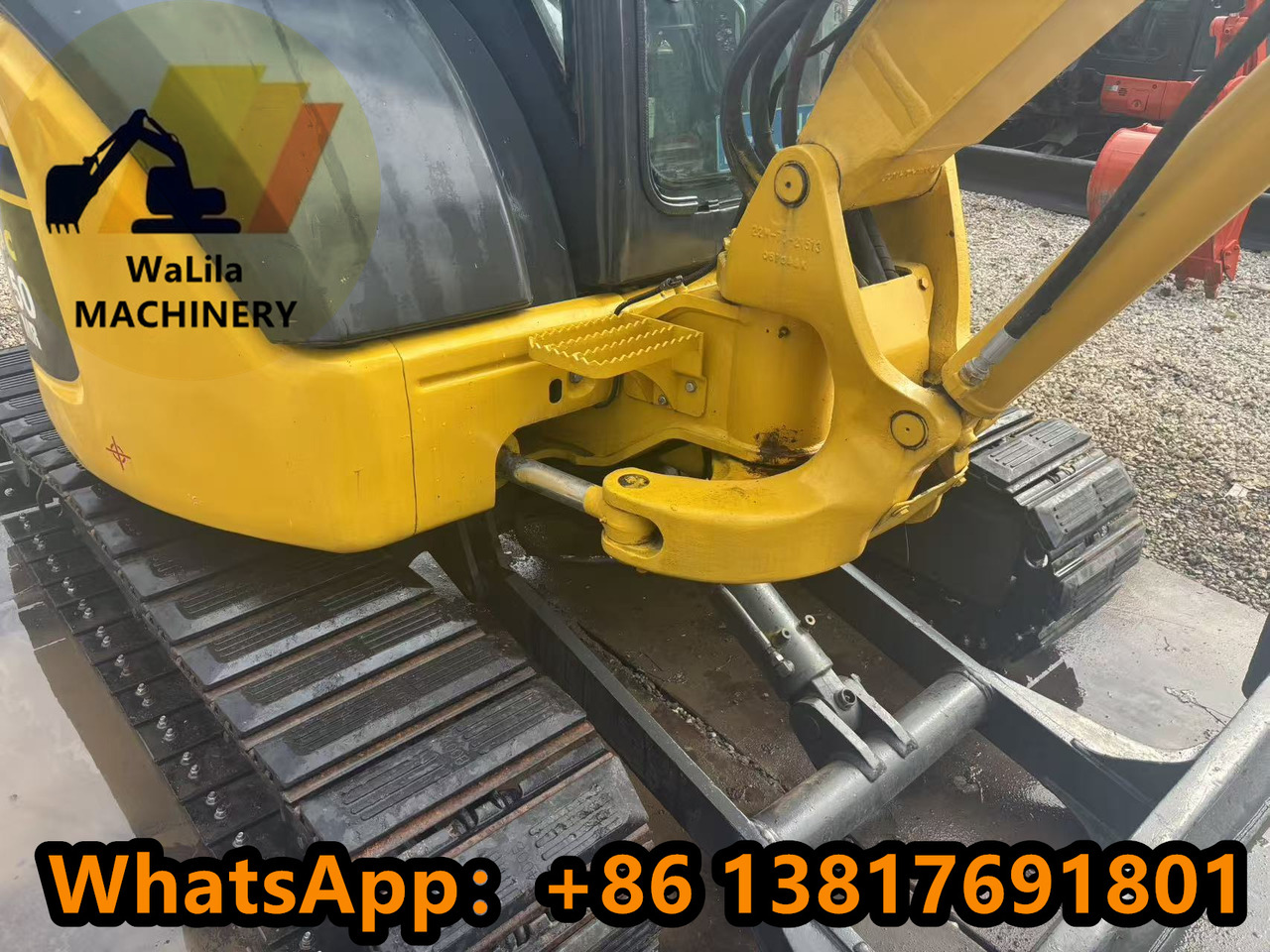 KOMATSU PC50 - Máy xúc mini: hình 2 KOMATSU PC50 - Máy xúc mini: hình 2