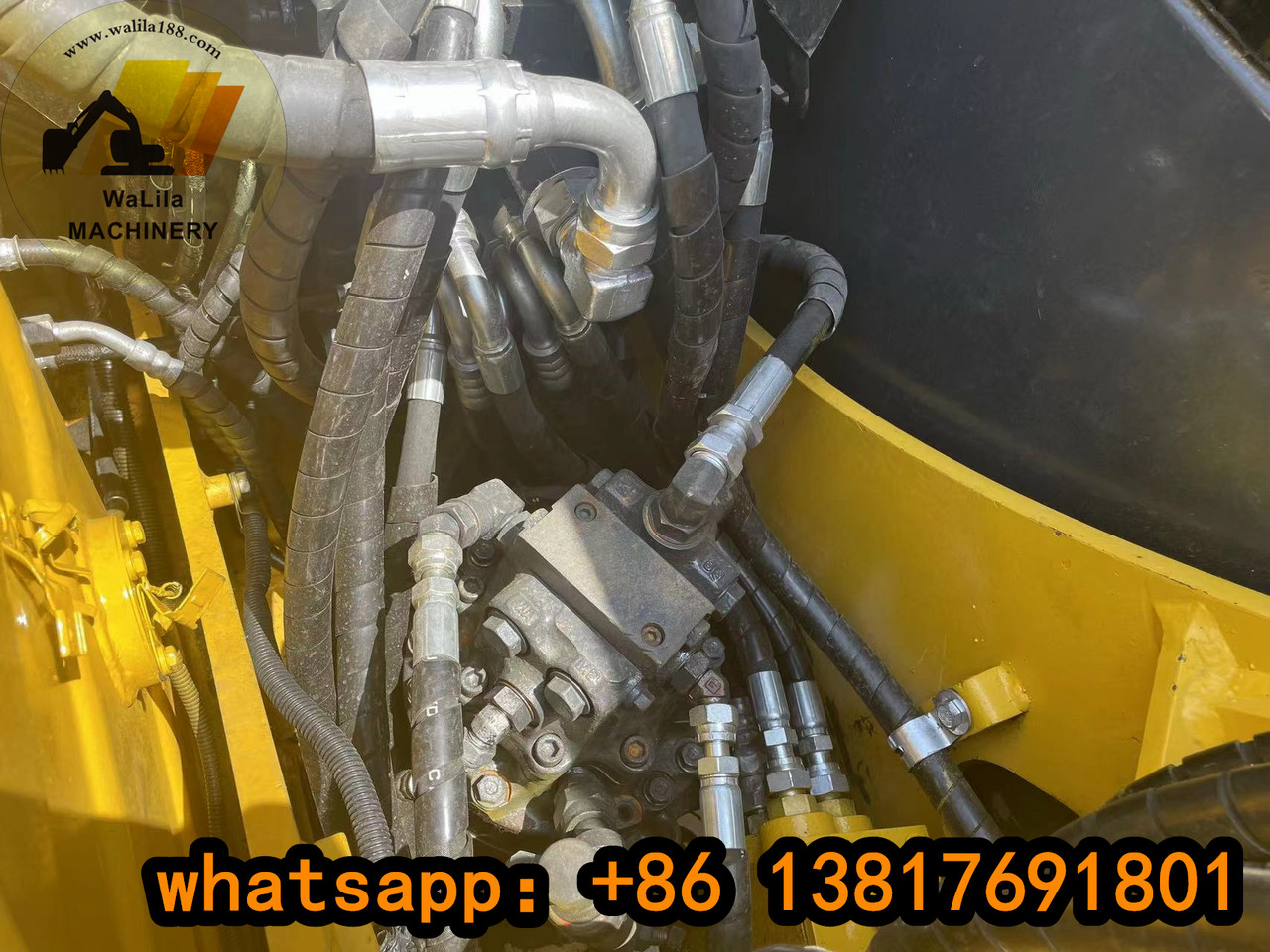 KOMATSU PC70-8 - Máy xúc mini: hình 4 KOMATSU PC70-8 - Máy xúc mini: hình 4