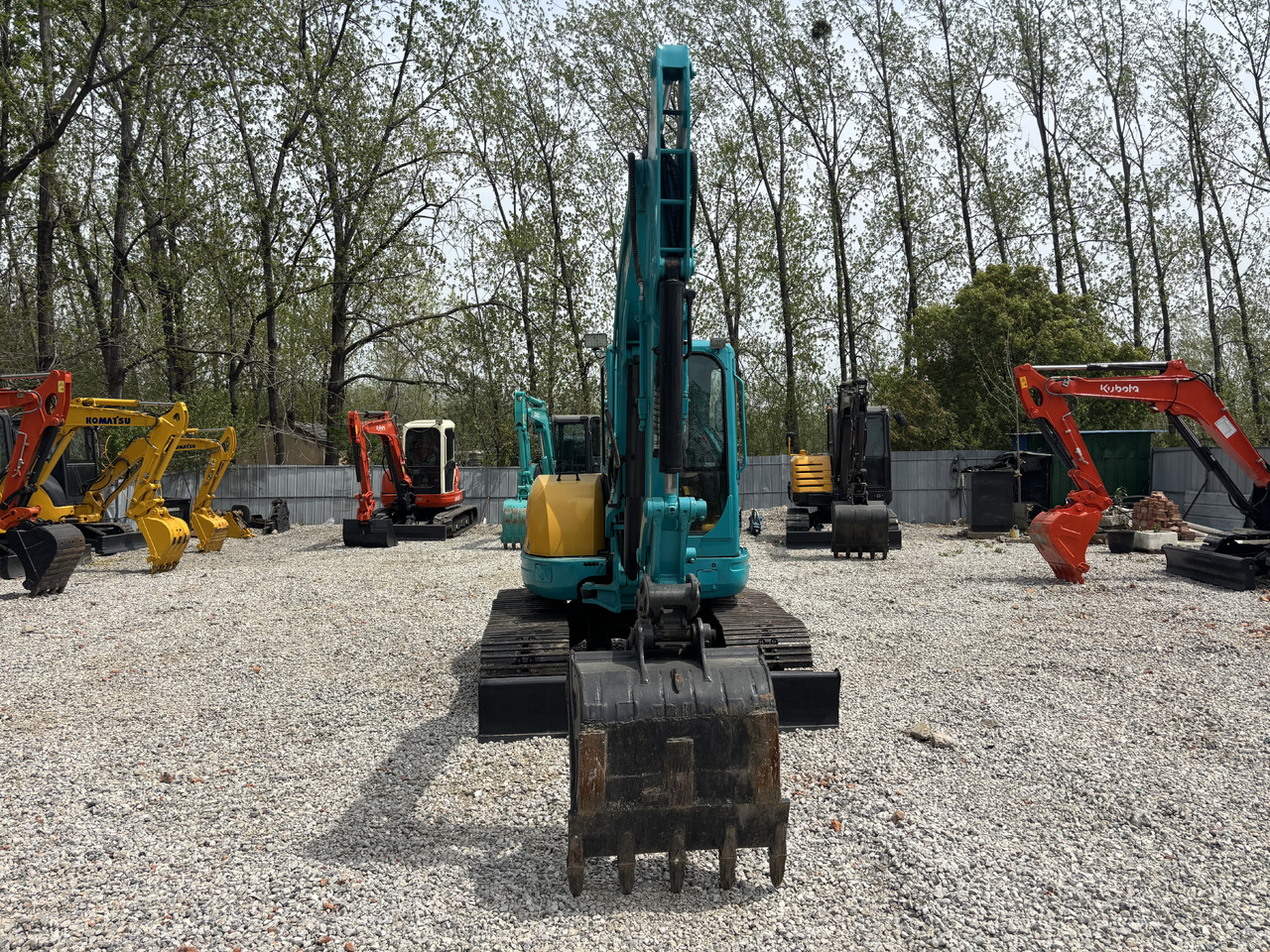 KUBOTA KX161 - Máy xúc mini: hình 3 KUBOTA KX161 - Máy xúc mini: hình 3