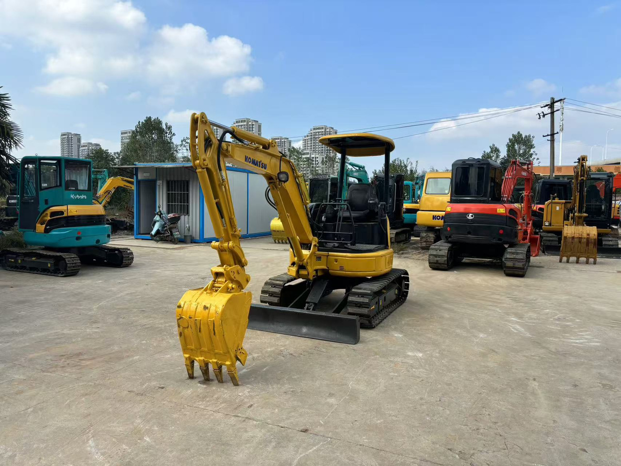 Komatsu Komatsu 20, Komatsu 20 - Máy xúc mini: hình 5 Komatsu Komatsu 20, Komatsu 20 - Máy xúc mini: hình 5