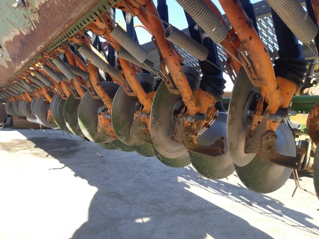 Amazone D8-60 Super - Máy gieo hạt: hình 4 Amazone D8-60 Super - Máy gieo hạt: hình 4