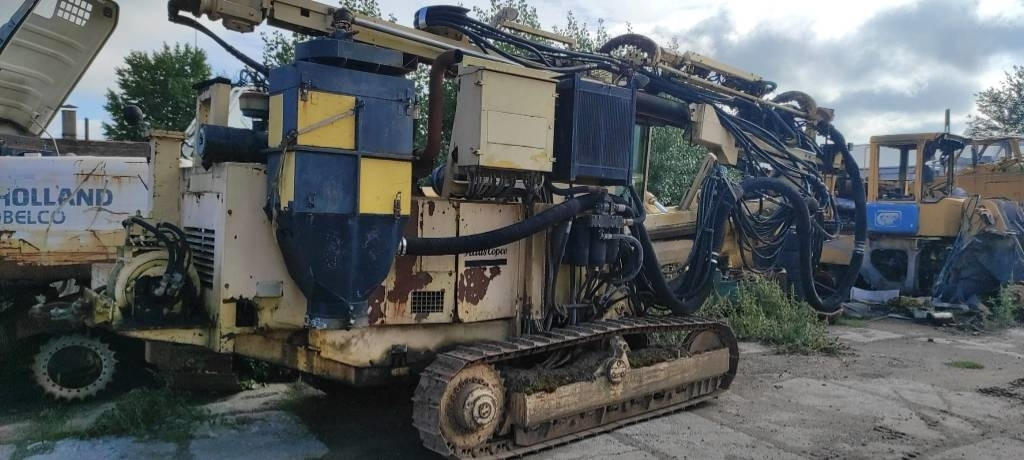 Atlas Copco ROC 812 - Giàn khoan: hình 3 Atlas Copco ROC 812 - Giàn khoan: hình 3