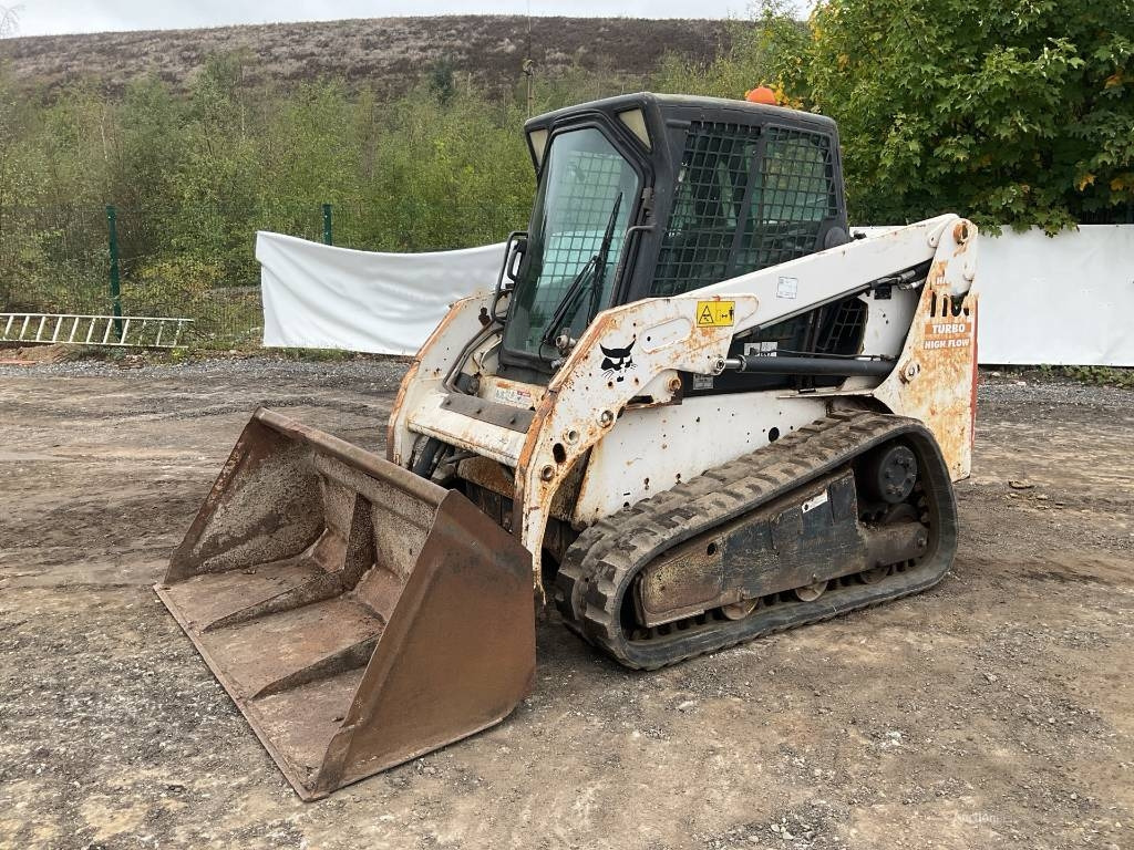 Bobcat T 180 - Máy xúc lật đa năng: hình 1 Bobcat T 180 - Máy xúc lật đa năng: hình 1
