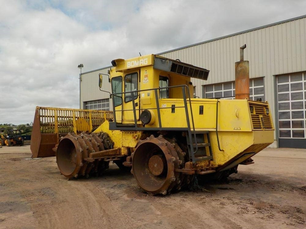 Bomag BC 671 RB - Máy đầm: hình 2 Bomag BC 671 RB - Máy đầm: hình 2