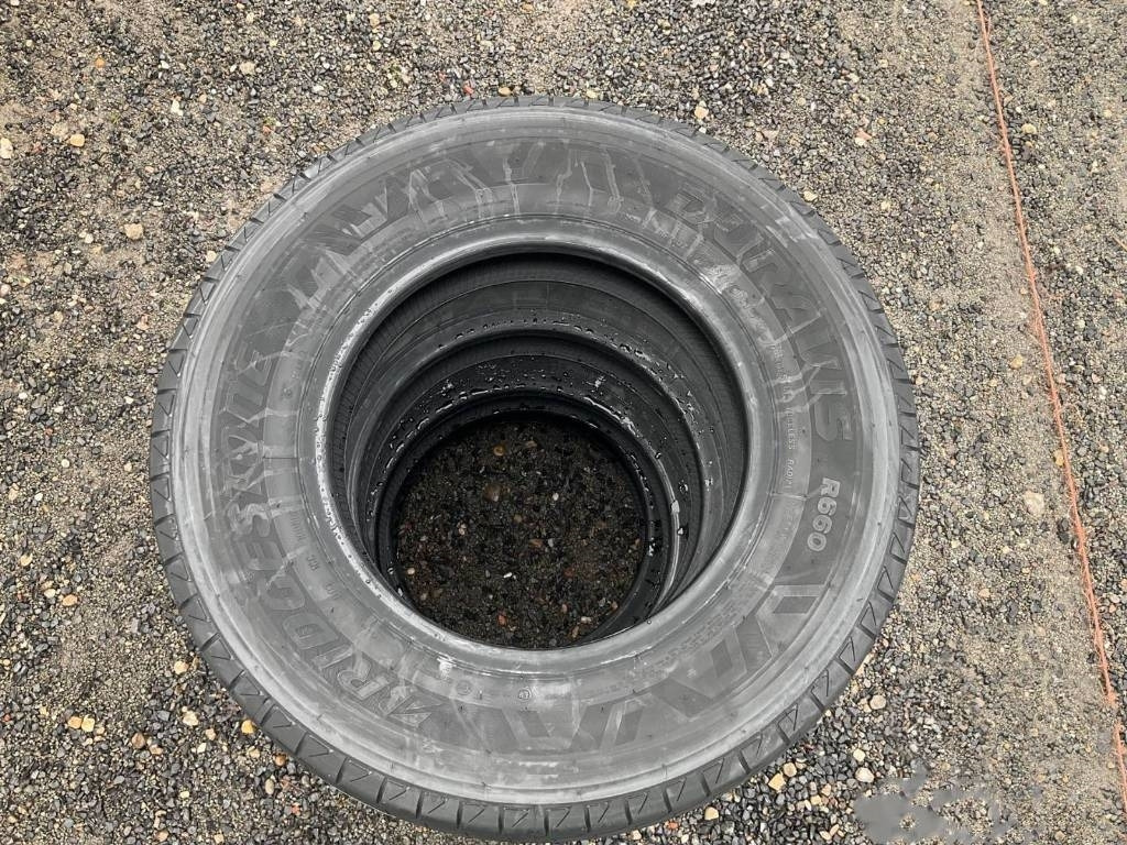 Bridgestone Duravis 215/70 R15C TYRES - Lốp cho Xe tải: hình 3 Bridgestone Duravis 215/70 R15C TYRES - Lốp cho Xe tải: hình 3