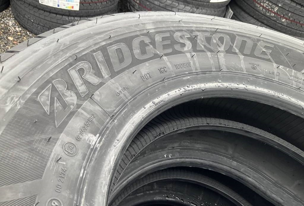 Bridgestone Duravis 215/70 R15C TYRES - Lốp cho Xe tải: hình 2 Bridgestone Duravis 215/70 R15C TYRES - Lốp cho Xe tải: hình 2