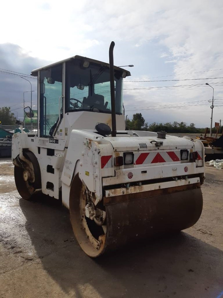 CAT CB 434 D - Máy lăn đường: hình 3 CAT CB 434 D - Máy lăn đường: hình 3
