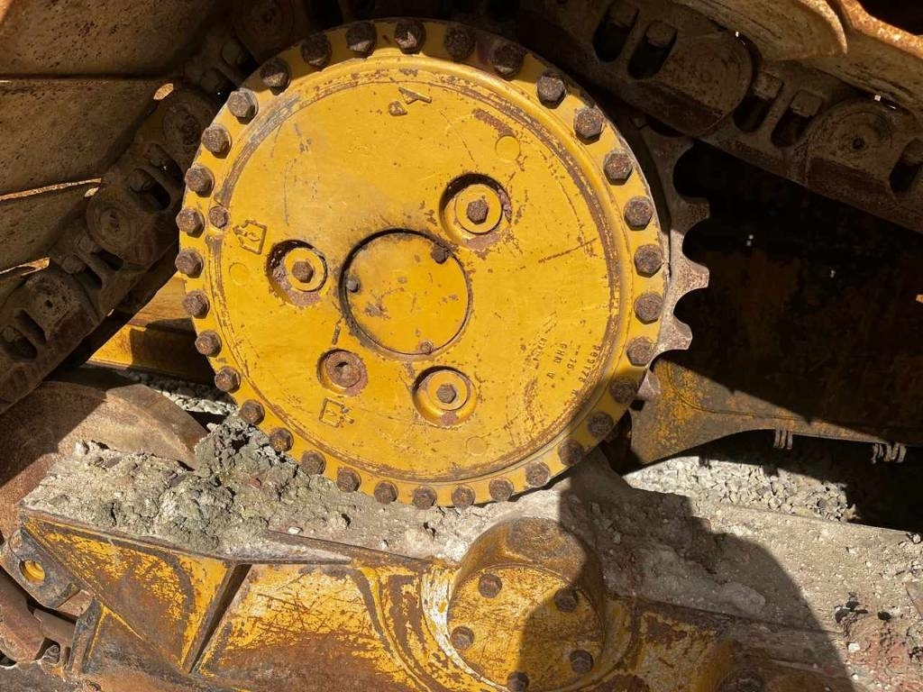 CAT D 6 T LGP - Máy ủi: hình 5 CAT D 6 T LGP - Máy ủi: hình 5