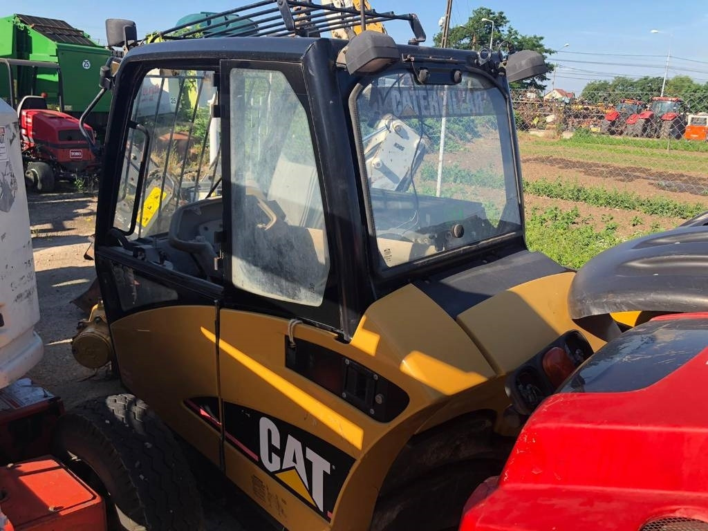 CAT TH 220 B FOR PARTS - Xe nhấc hình viễn vọng kính: hình 2 CAT TH 220 B FOR PARTS - Xe nhấc hình viễn vọng kính: hình 2