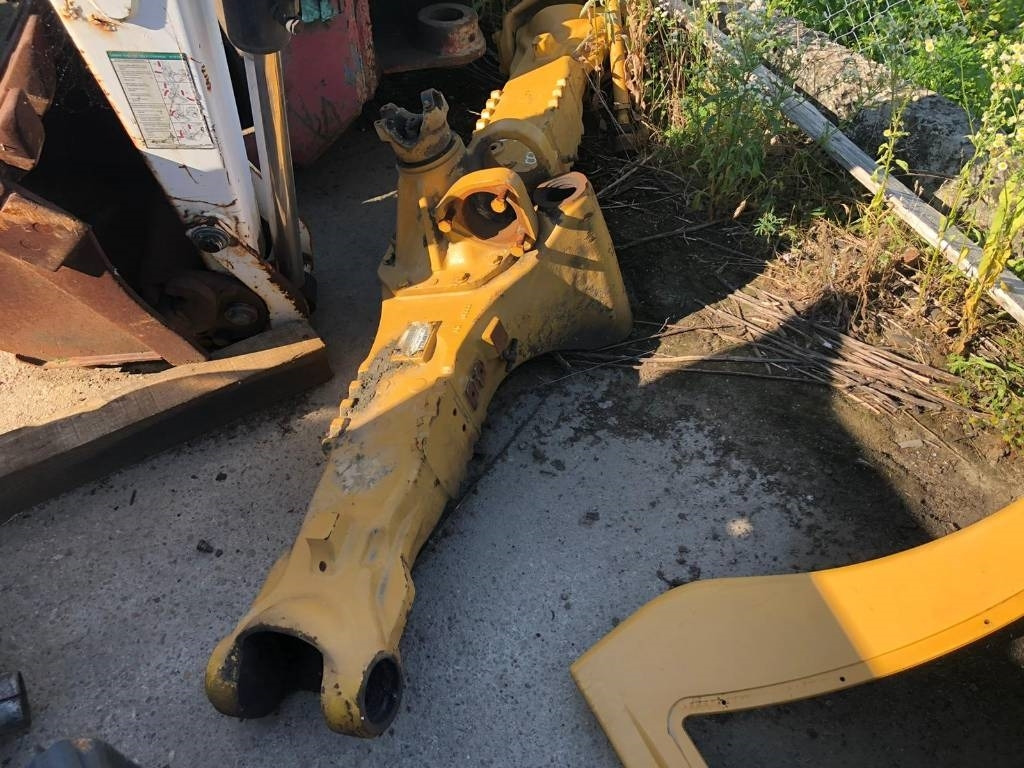 CAT TH 220 B FOR PARTS - Xe nhấc hình viễn vọng kính: hình 4 CAT TH 220 B FOR PARTS - Xe nhấc hình viễn vọng kính: hình 4