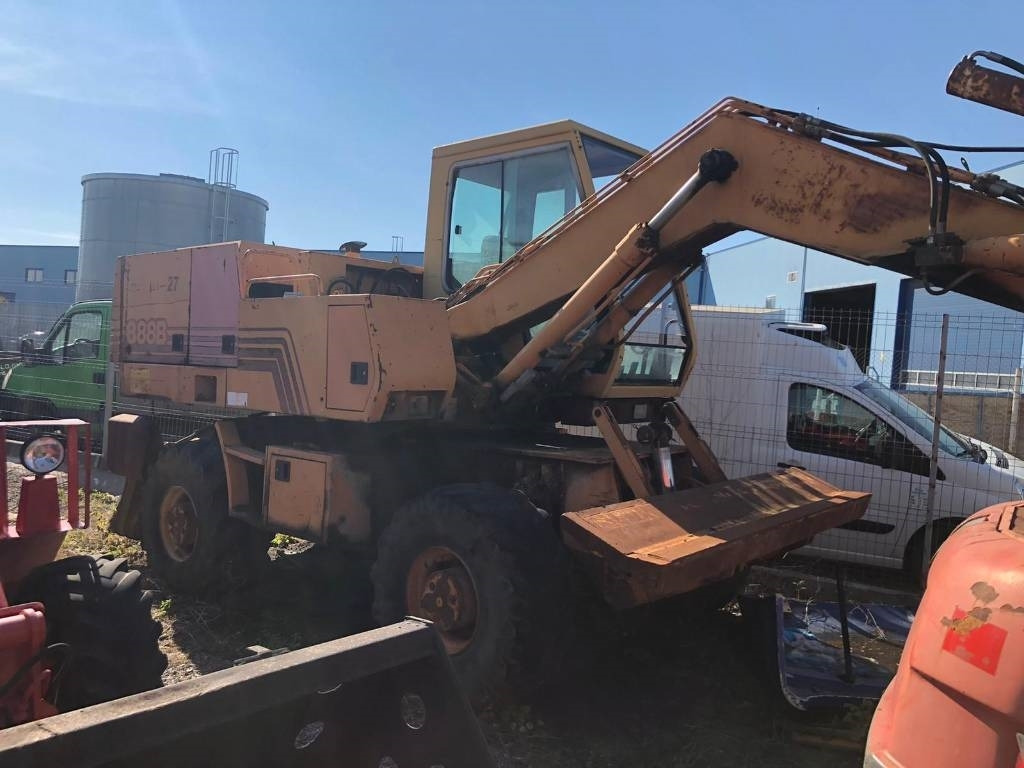 Case Poclain 888BP FOR PARTS - Máy xúc bánh lốp: hình 3 Case Poclain 888BP FOR PARTS - Máy xúc bánh lốp: hình 3