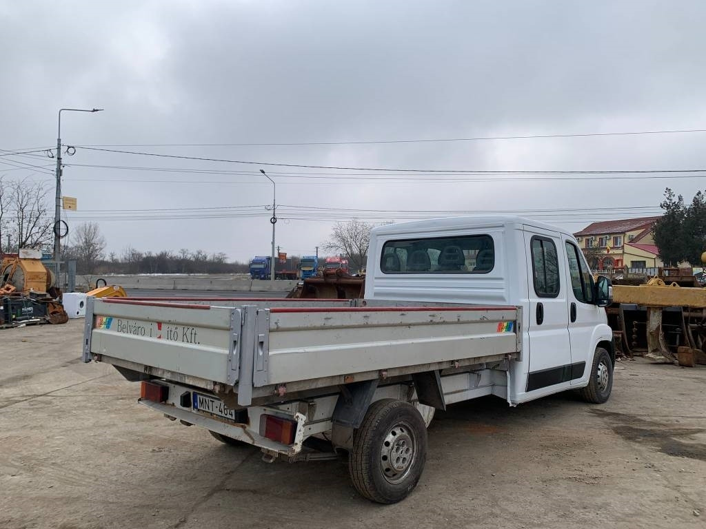 Fiat Ducato - Xe tải nhỏ phẳng: hình 5 Fiat Ducato - Xe tải nhỏ phẳng: hình 5