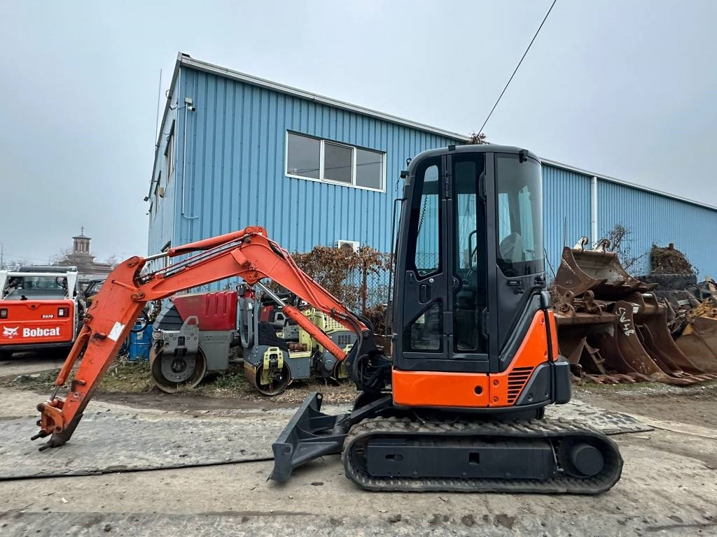 Hitachi ZX 27 U-2 - Máy xúc mini: hình 2 Hitachi ZX 27 U-2 - Máy xúc mini: hình 2