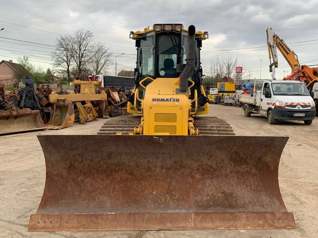 Komatsu D 51 PX-24 - Máy ủi: hình 5 Komatsu D 51 PX-24 - Máy ủi: hình 5