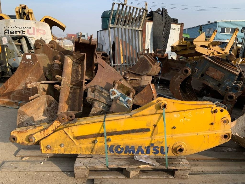 Komatsu WB97 BULDOEXCAVATOR ARM - Boom cho Máy móc xây dựng: hình 1 Komatsu WB97 BULDOEXCAVATOR ARM - Boom cho Máy móc xây dựng: hình 1