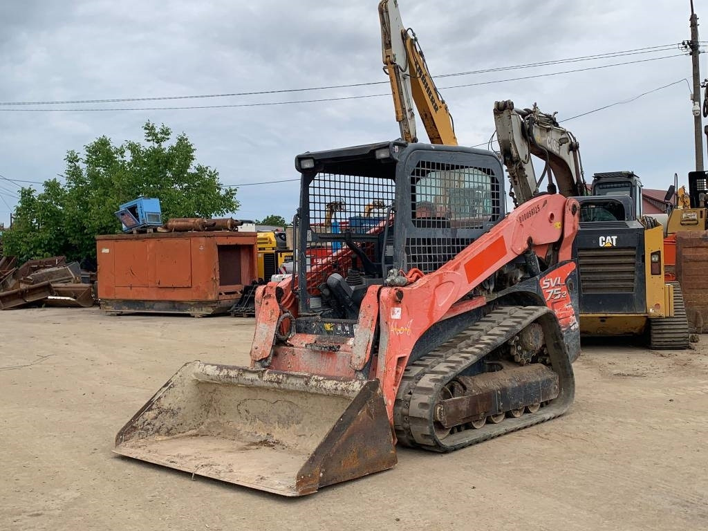 Kubota SVL 75-2 - Máy xúc lật đa năng: hình 1 Kubota SVL 75-2 - Máy xúc lật đa năng: hình 1