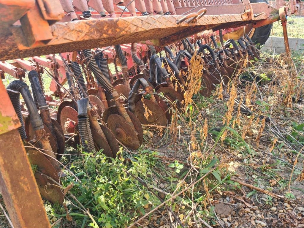 Kuhn 4M - Máy gieo hạt liên hợp: hình 3 Kuhn 4M - Máy gieo hạt liên hợp: hình 3