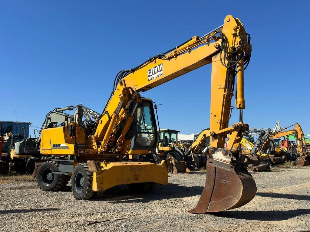 Liebherr A 900 B - Máy xúc bánh lốp: hình 2 Liebherr A 900 B - Máy xúc bánh lốp: hình 2