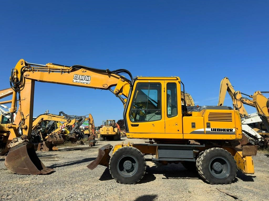 Máy xúc bánh lốp Liebherr A 900 B: hình 6
