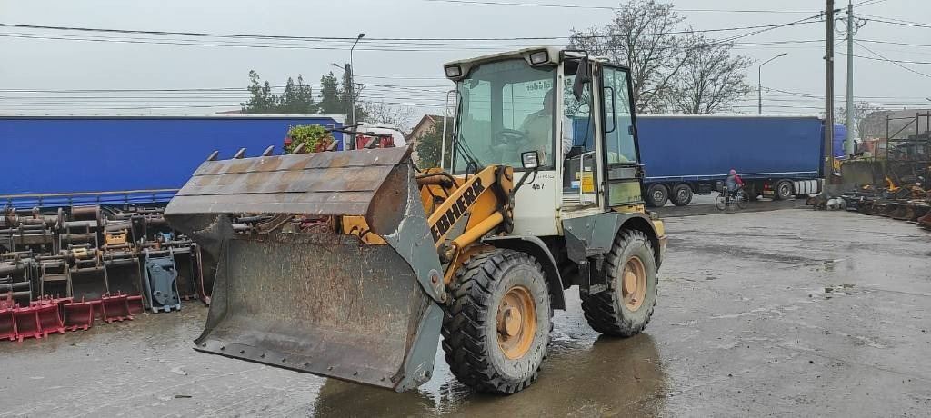 Liebherr L 506 - Máy xúc lật bánh lốp: hình 1 Liebherr L 506 - Máy xúc lật bánh lốp: hình 1