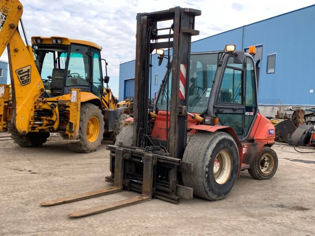 Manitou MSI 50 - Xe nâng địa hình gồ ghề: hình 2 Manitou MSI 50 - Xe nâng địa hình gồ ghề: hình 2